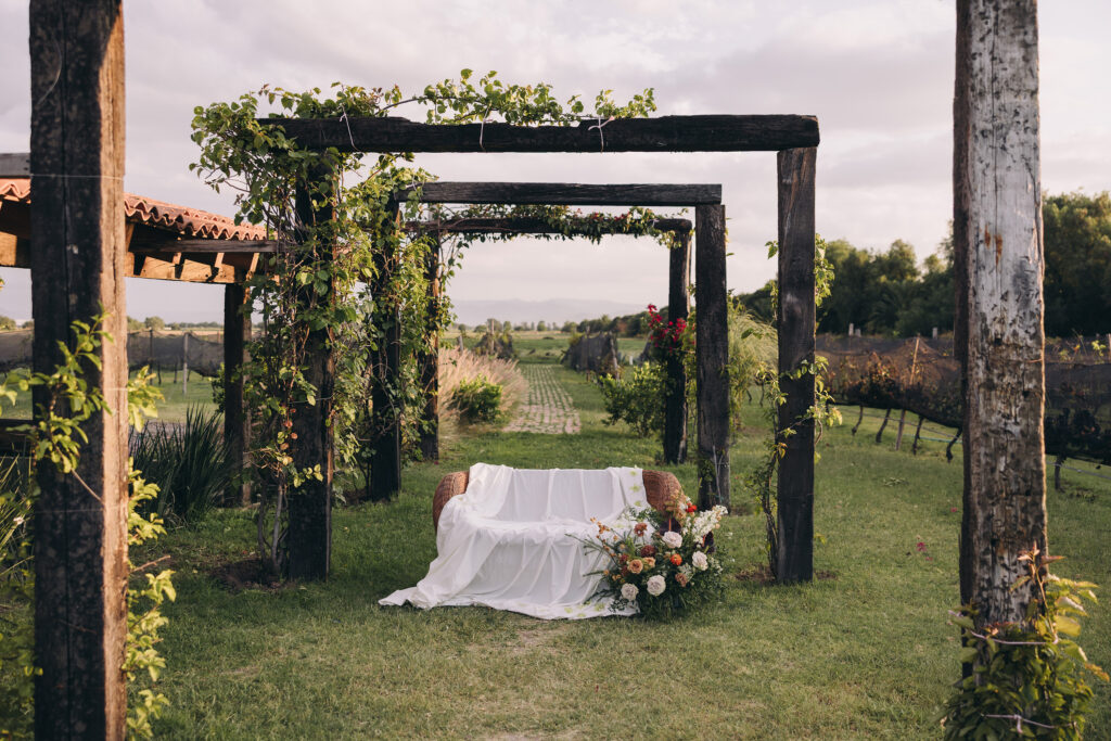 Tuscany vineyard hospitality set up